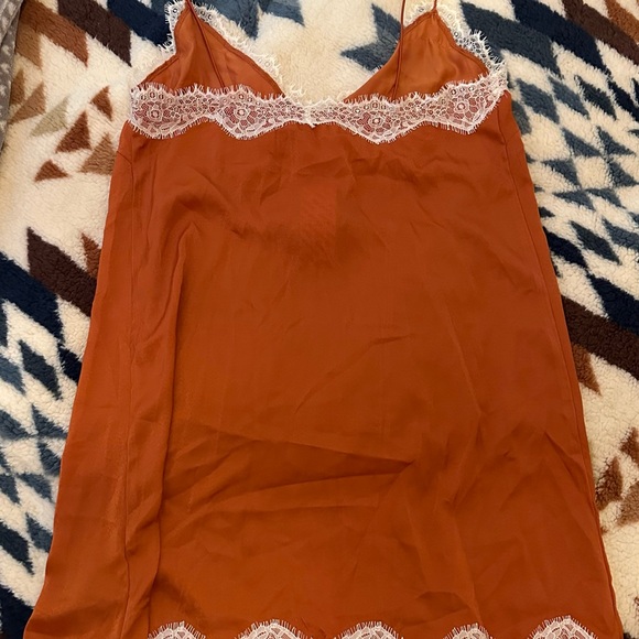BRAND NEW WITH TAGS Urban Outfitters Rust Slip Dress - Picture 3 of 5